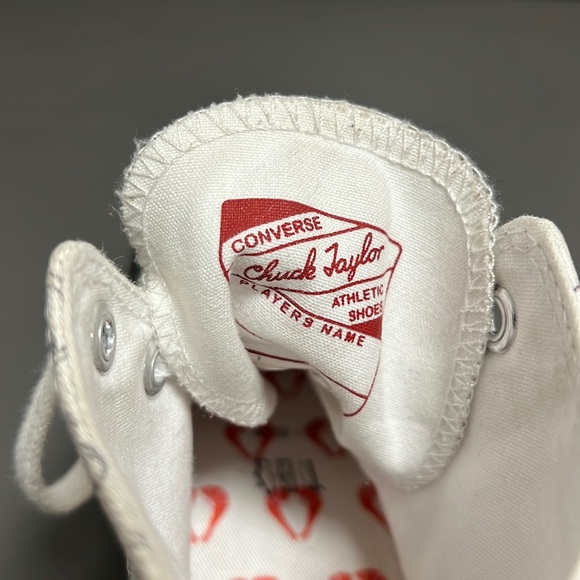 Super cool Converse shoes *LIMITED EDITION!! - Picture 5 of 6